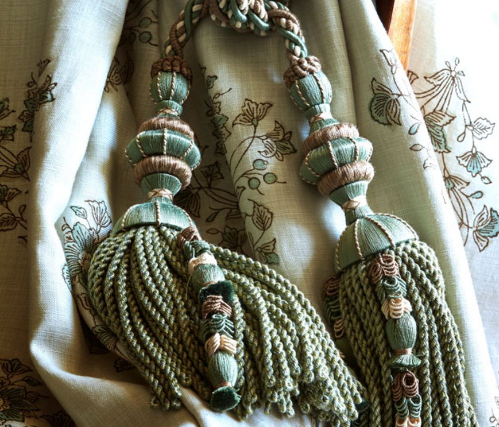 Bespoke double tassel tieback